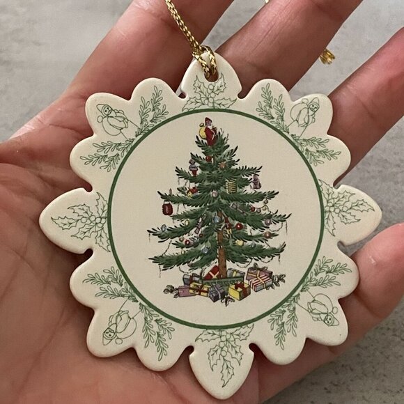 Spode Christmas Tree Hanging Christmas Tree Ornament Scalloped Vintage Boxed - Picture 3 of 7